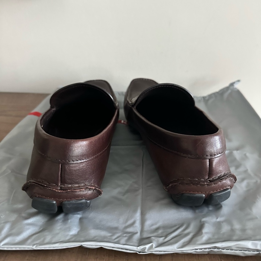 Prada Men's Dark Brown Leather driving Loafers with a crocodile embossed detail. - Picture 6 of 10